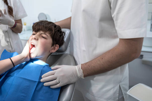 Best Emergency Treatment for Toothache in Struthers, OH